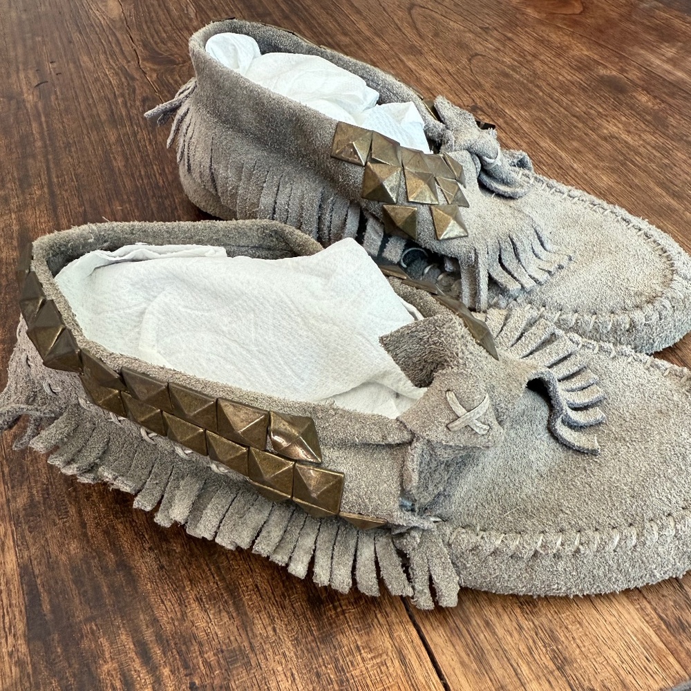 Jefferey Campbell free people studded festival grey suede moccasins size 7.